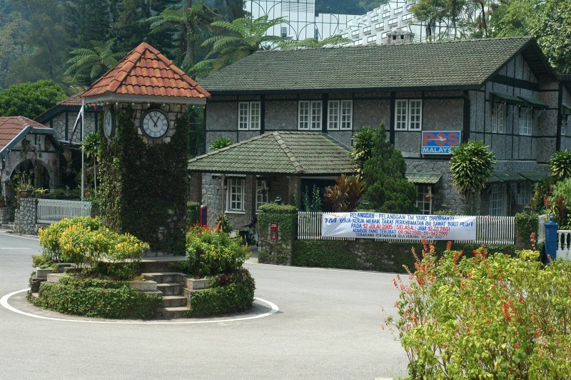 福隆港邮局与钟楼,2005年历史照片
